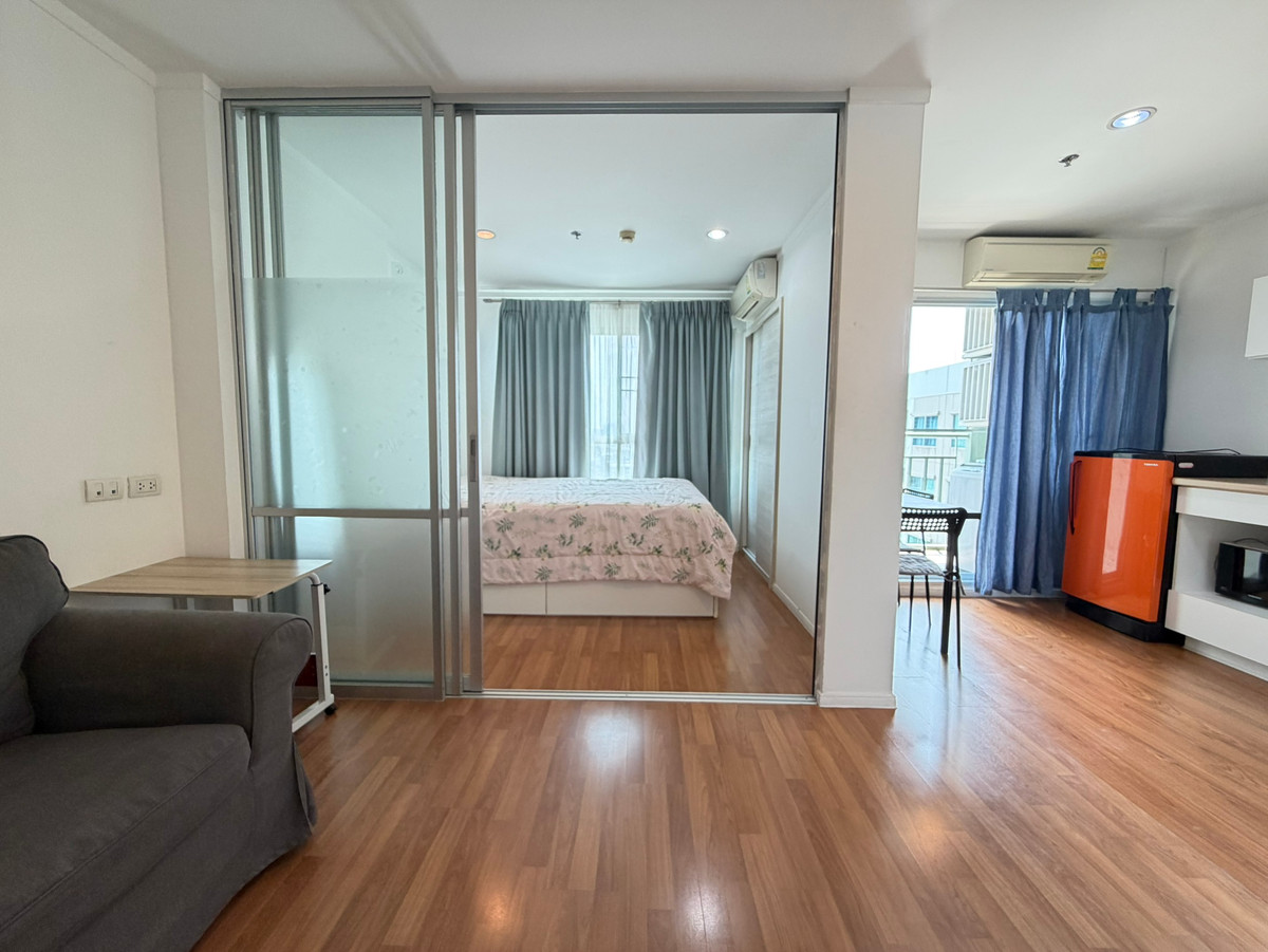 For SaleCondoRama9, Petchburi, RCA : Urgent sale!! Lumpini Park Rama 9-Ratchada, room 26 sq m, Building A, Floor 12A, separate private room. Suitable for staying alone.