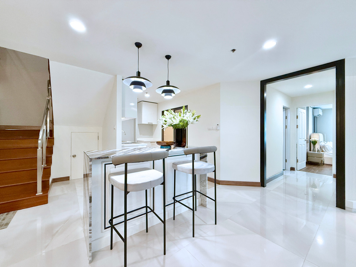 ขายคอนโดพระราม 9 เพชรบุรีตัดใหม่ RCA : 🚀 Belle Grand พระราม9 - 219ตรม. Duplex Penthouse 4นอน4น้ำ5ที่จอดรถ แต่งใหม่ พร้อมอยู่ 092-545-6151 (ทีม)