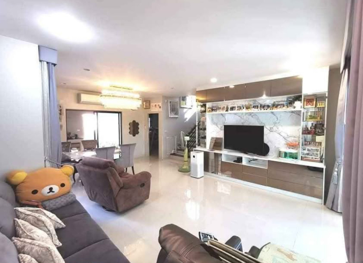 For RentHousePinklao, Charansanitwong : Single house for rent Setthasiri Village Charan-Pinklao Near Central Pinklao and Siriraj Hospital