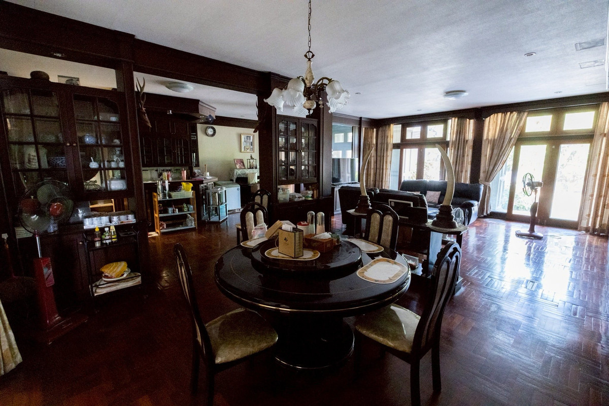 ขายบ้านเสรีไทย-นิด้า : หมู่บ้านนวธานี / 5 ห้องนอน (ขาย), Moo Baan Navatanee / 5 Bedrooms (FOR SALE) FAHS059