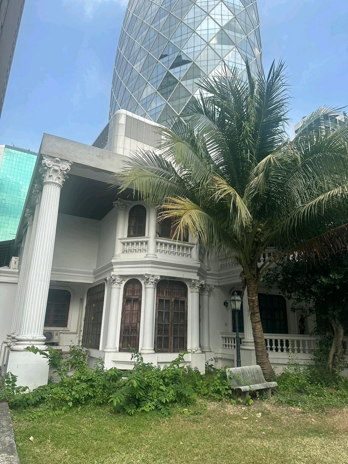 For SaleHouseAri,Anusaowaree : Exclusive Mansion for Sale near BTS Ari – Large Land Plot & Private Pool