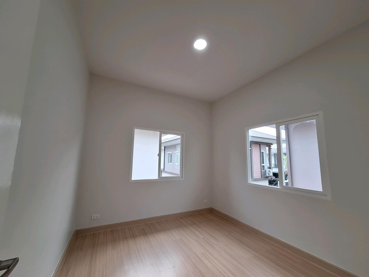 For SaleHouseRathburana, Suksawat : Single house for sale in Suksawat, beginning of the project, 50.4 sq m, 4 bedrooms, near Rama 3 | Q District Suksawat, there is a bedroom on the ground floor.