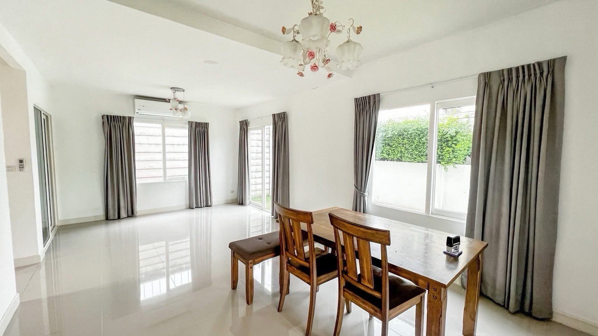 For RentHousePathum Thani,Rangsit, Thammasat : House for rent, Habitia Bond Ratchaphruek. 
Located next to road 345