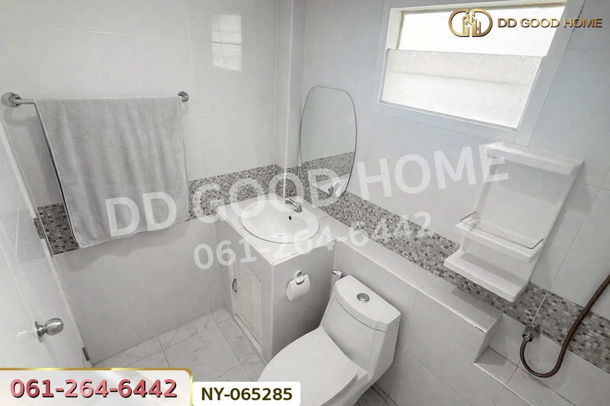 For SalePattaya, Bangsaen, Chonburi : NY-065285 Twin House, Country Village 7, Sriracha, Chonburi, near Asia Marine Technology College