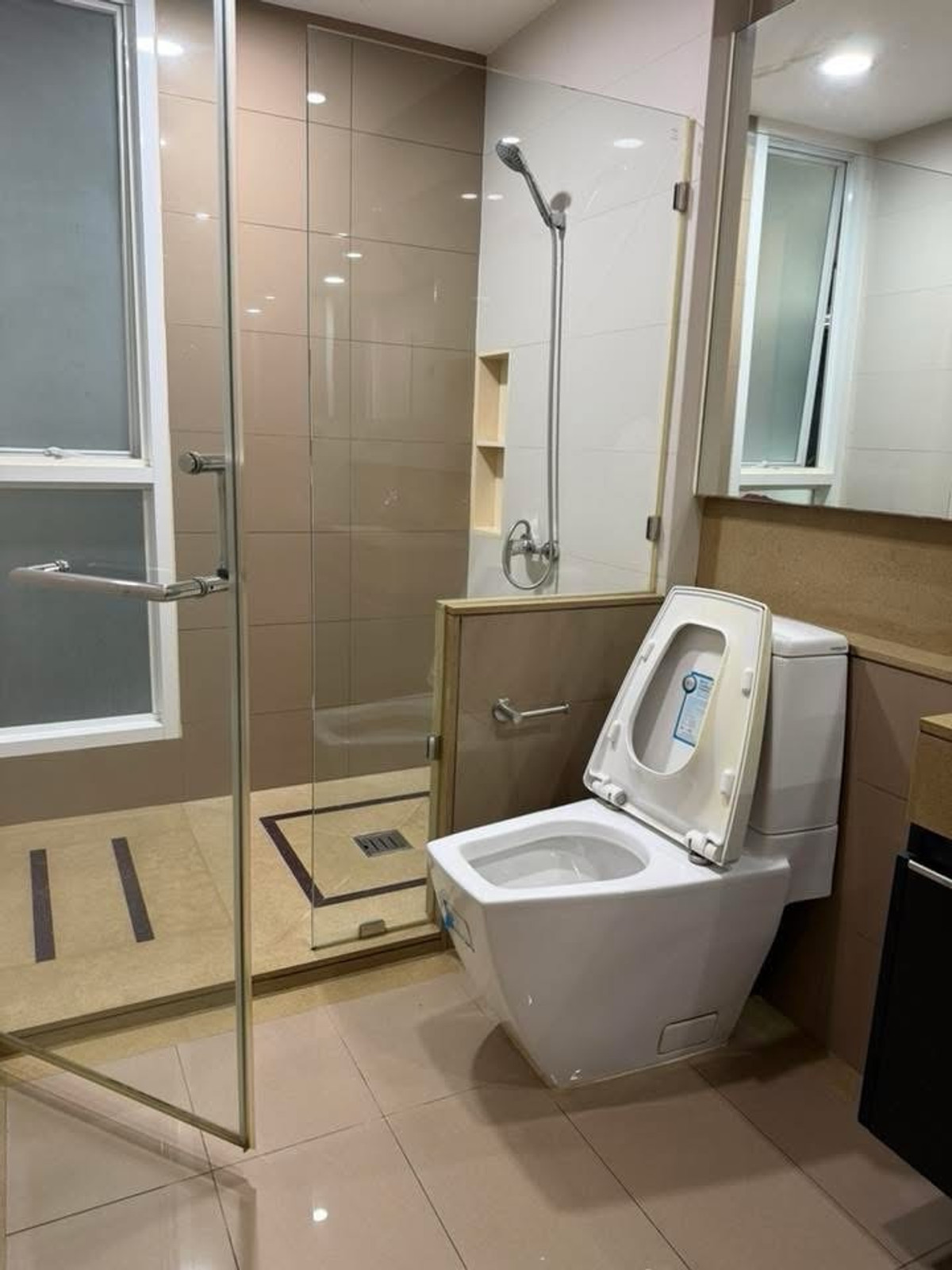 ให้เช่าคอนโดราชเทวี พญาไท : ให้เช่า The Address Pathumwan ห้องพร้อมให้เข้าดูค่ะ