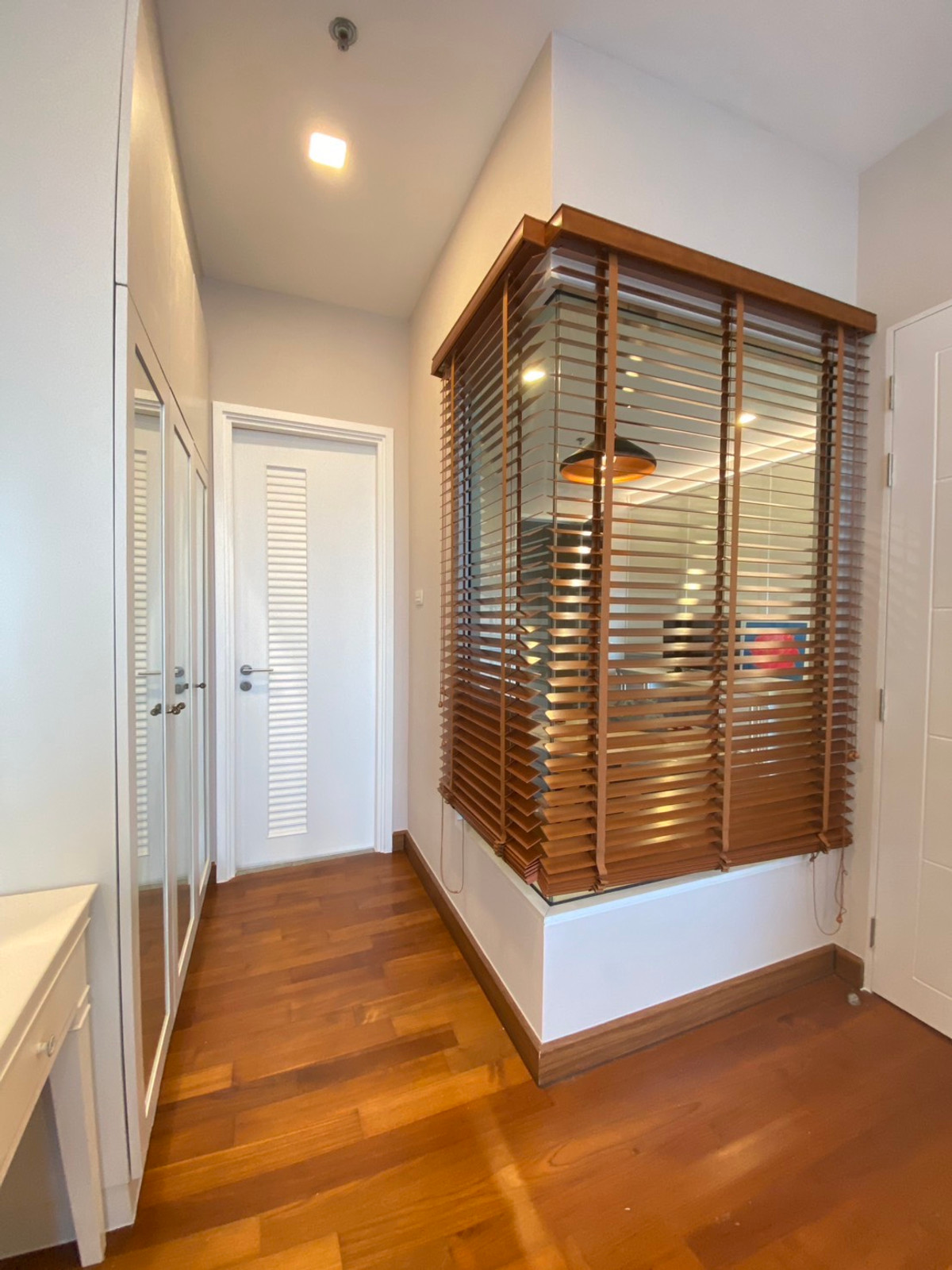 ให้เช่าคอนโดสาทร นราธิวาส : 🍁New Room , Ivy Sathon Soi10 1bed 41 Sqm Fullyfurnish 20,000🍁