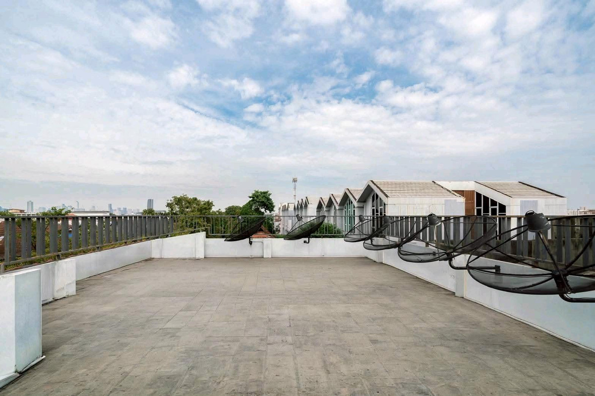 For SaleHome OfficeRamkhamhaeng, Hua Mak : 🔥 Home office, 4 floors, newly renovated, Town in Town, next to the main road, near the expressway + BTS, complete functions, ready to use, price 7.79 million, contact Luk Jeab 065-536-5165 🐥 #Home office #Town in Town #Rama 9 #Lat Phrao 71 #Bangkok real 