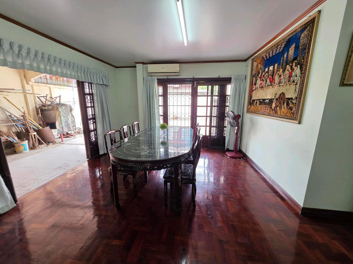 ให้เช่าบ้านรัชดา ห้วยขวาง : FOR RENT & SALE บ้านเดี่ยวทำเลทอง ติดถนนสุทธิสาร ทะลุลาดพร้าว 64 ได้!