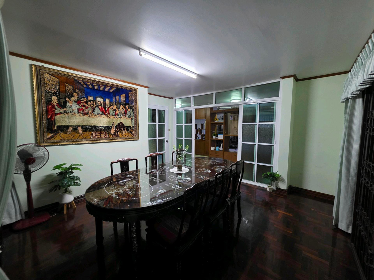 ให้เช่าบ้านรัชดา ห้วยขวาง : FOR RENT & SALE บ้านเดี่ยวทำเลทอง ติดถนนสุทธิสาร ทะลุลาดพร้าว 64 ได้!