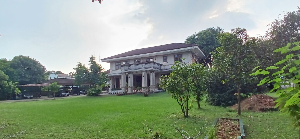 ขายบ้านเสรีไทย-นิด้า : หมู่บ้านนวธานี / 5 ห้องนอน (ขาย), Moo Baan Navatanee / 5 Bedrooms (FOR SALE) FAHS059