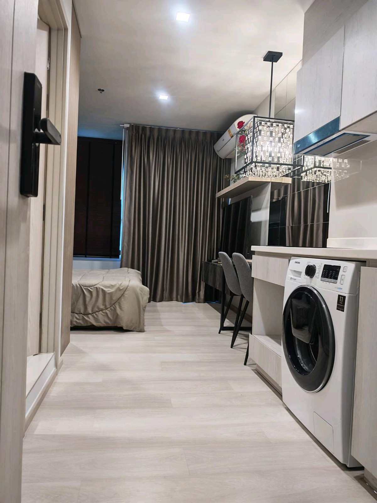 For RentCondoWitthayu, Chidlom, Langsuan, Ploenchit : Condo for rent: Life one wireless, size 24 sq m, 19th floor, beautifully decorated, garden view, corner room, beautifully decorated.
