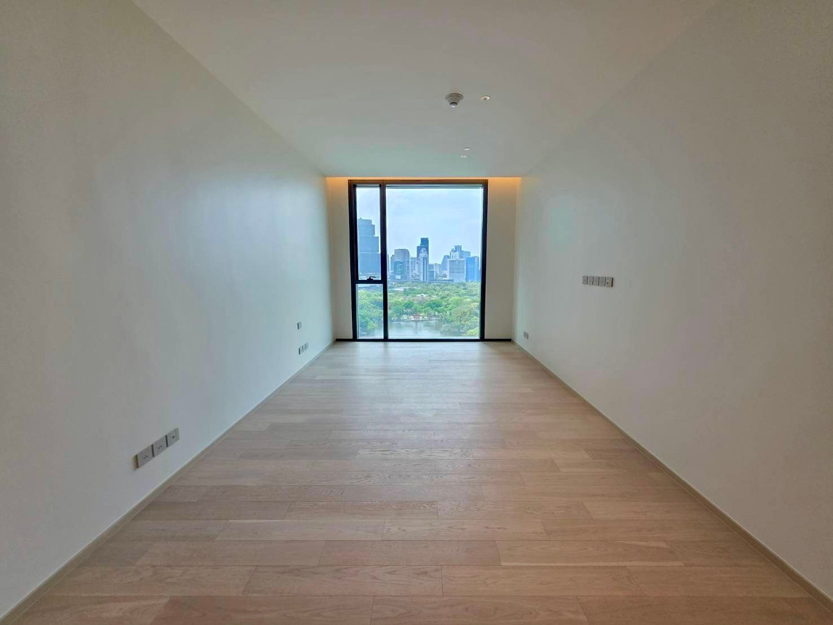 For SaleCondoWitthayu, Chidlom, Langsuan, Ploenchit : EI8HTEEN SEVEN: 3bed 3bath 173sqm. 72,000,000 Corner full lumpini view Am: 0656199198