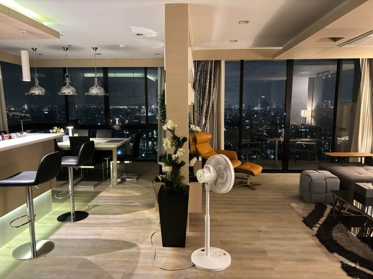 For SaleCondoLadprao, Central Ladprao : The Issara Ladprao / 2 Bedrooms (SALE WITH TENANT), The Issara Ladprao / 2 bedrooms (sale with tenant) JSMN076