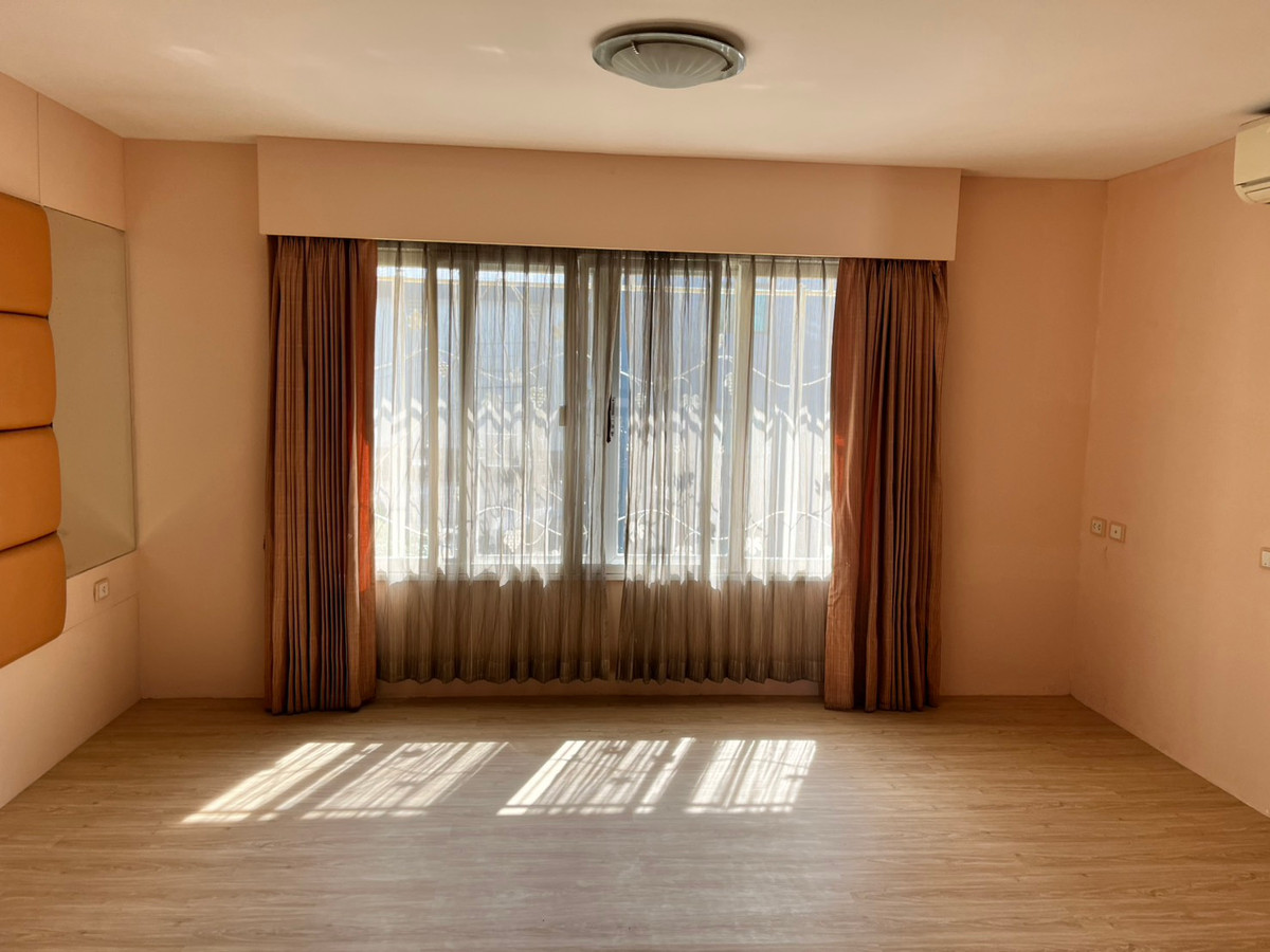 ให้เช่าทาวน์โฮมรัชดา ห้วยขวาง : บ้านกลางเมือง เหม่งจ๋าย รัชดา 2 / 3 ห้องนอน (เช่า), Baan Klang Muang Mengjai Ratchada 2 / 3 Bedrooms (FOR RENT) JANE040