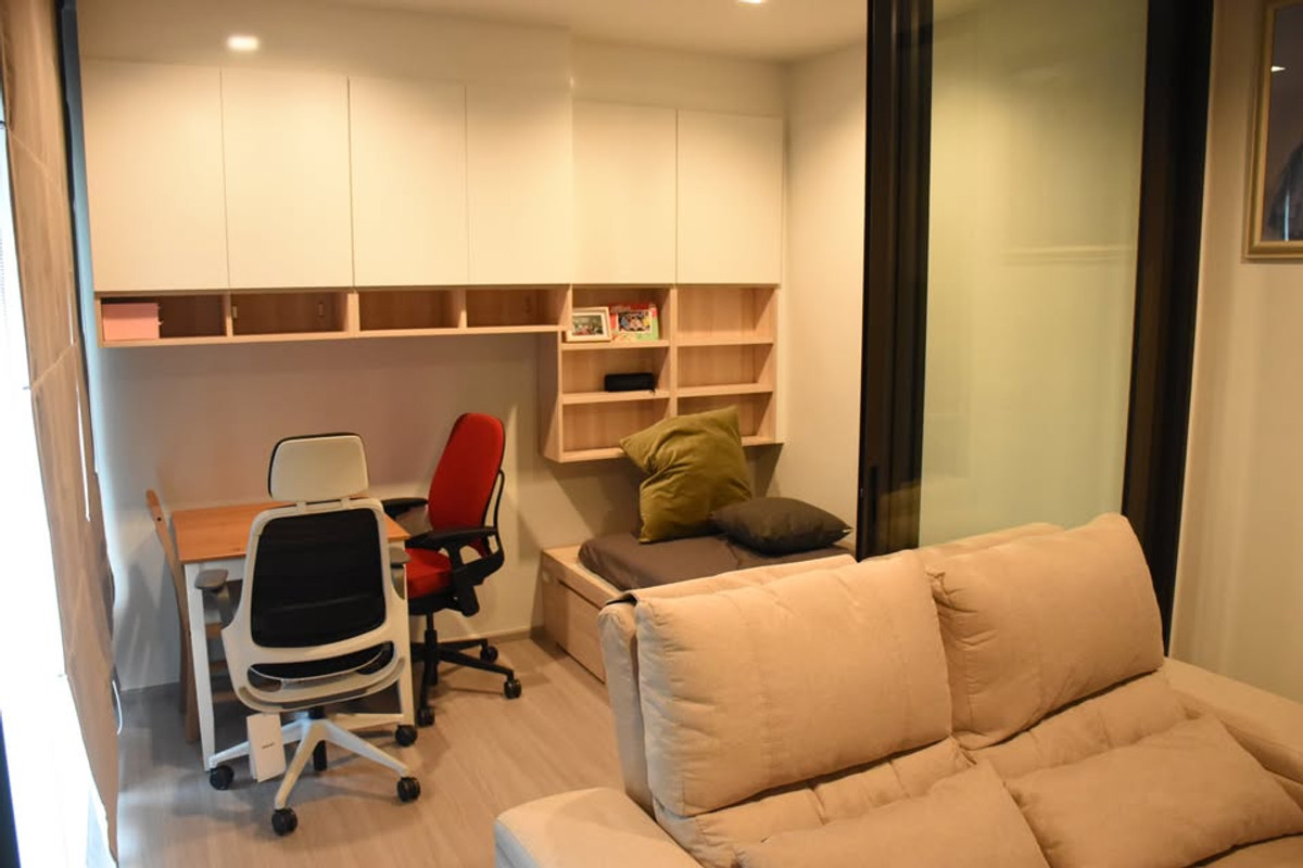 ให้เช่าคอนโดท่าพระ ตลาดพลู วุฒากาศ : ⭐️ Life Sathorn Sierra ⭐️1 Bedroom plus 35 ตร.ม.  เฟอร์นิเจอร์และเครื่องใช้ไฟฟ้าครบ