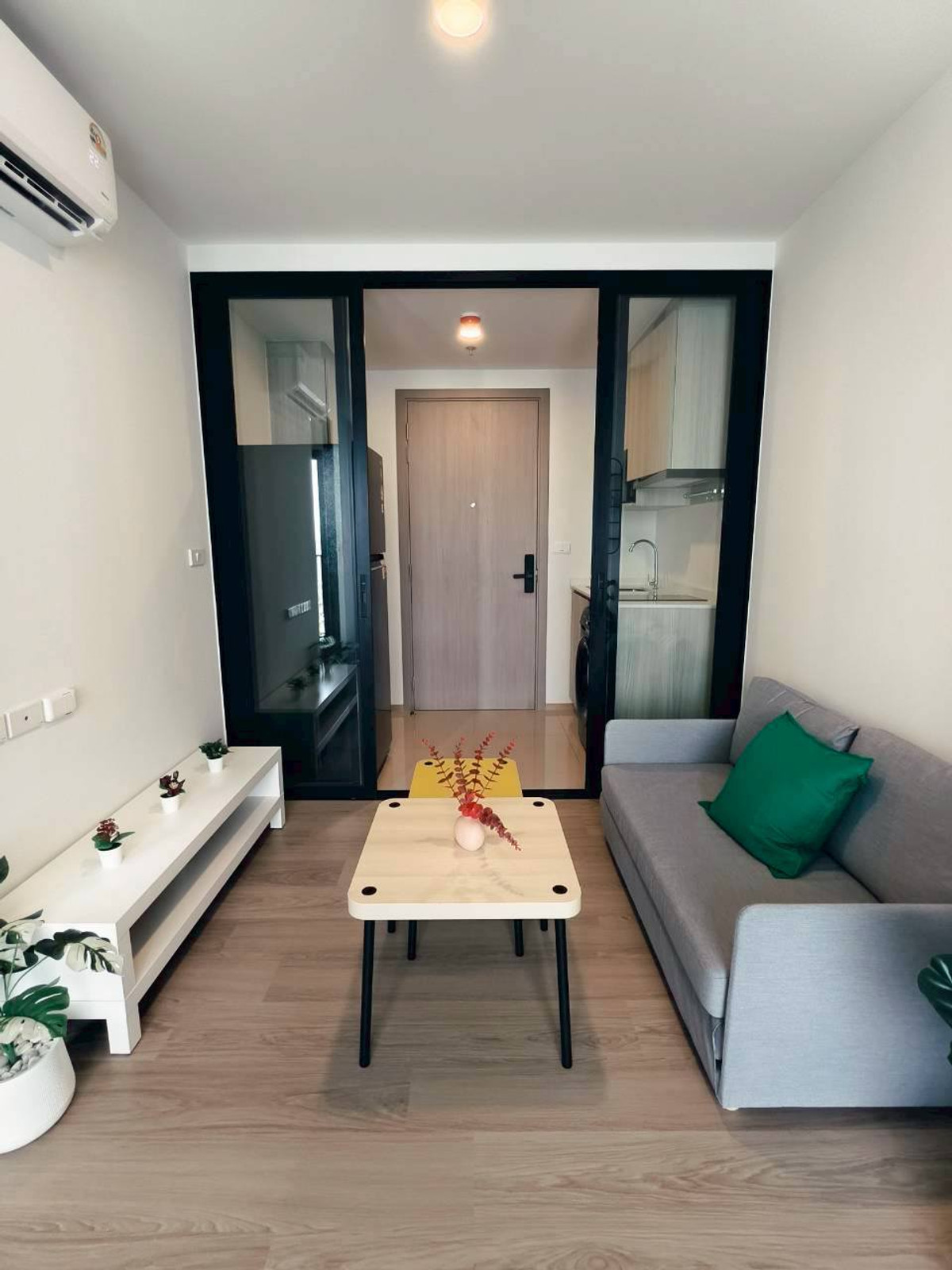 ให้เช่าคอนโดปิ่นเกล้า จรัญสนิทวงศ์ : ⭐️  Origin Play Bangkhunnon Triple Station ⭐️ห้องสวย  23 ตรม. ตกแต่งอย่างดี มีเฟอร์นิเจอร์พร้อมอยู่