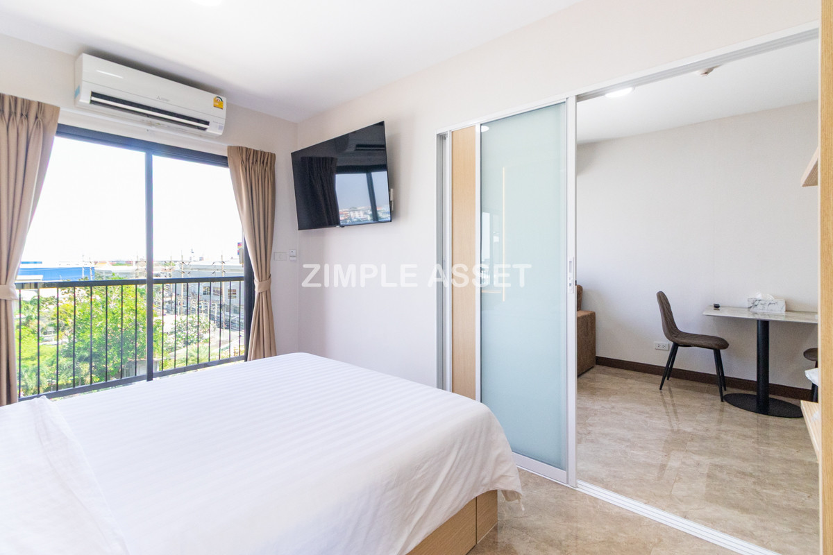 For RentSamut Prakan,Samrong : Line ID: @zimple_asset  Modern room apartment in Bang Phli, fully furnished with electrical appliances and great facilities Clean, secure, and conveniently located near shopping malls, community areas, and Bang Phli Industrial Estate.