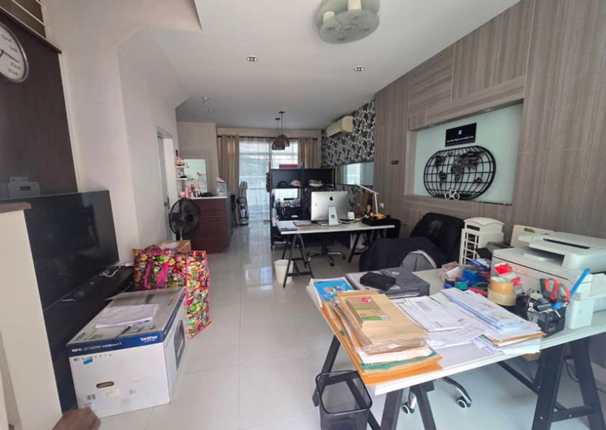 ให้เช่าทาวน์โฮมพระราม 5 ราชพฤกษ์ บางกรวย : ให้เช่าทาวน์โฮม/โฮมออฟฟิศ เดอะ เทอเรส ติวานนท์ ใกล้เดอะมอลล์งามวงศ์วาน และ MRT กระทรวงสาธารณสุข