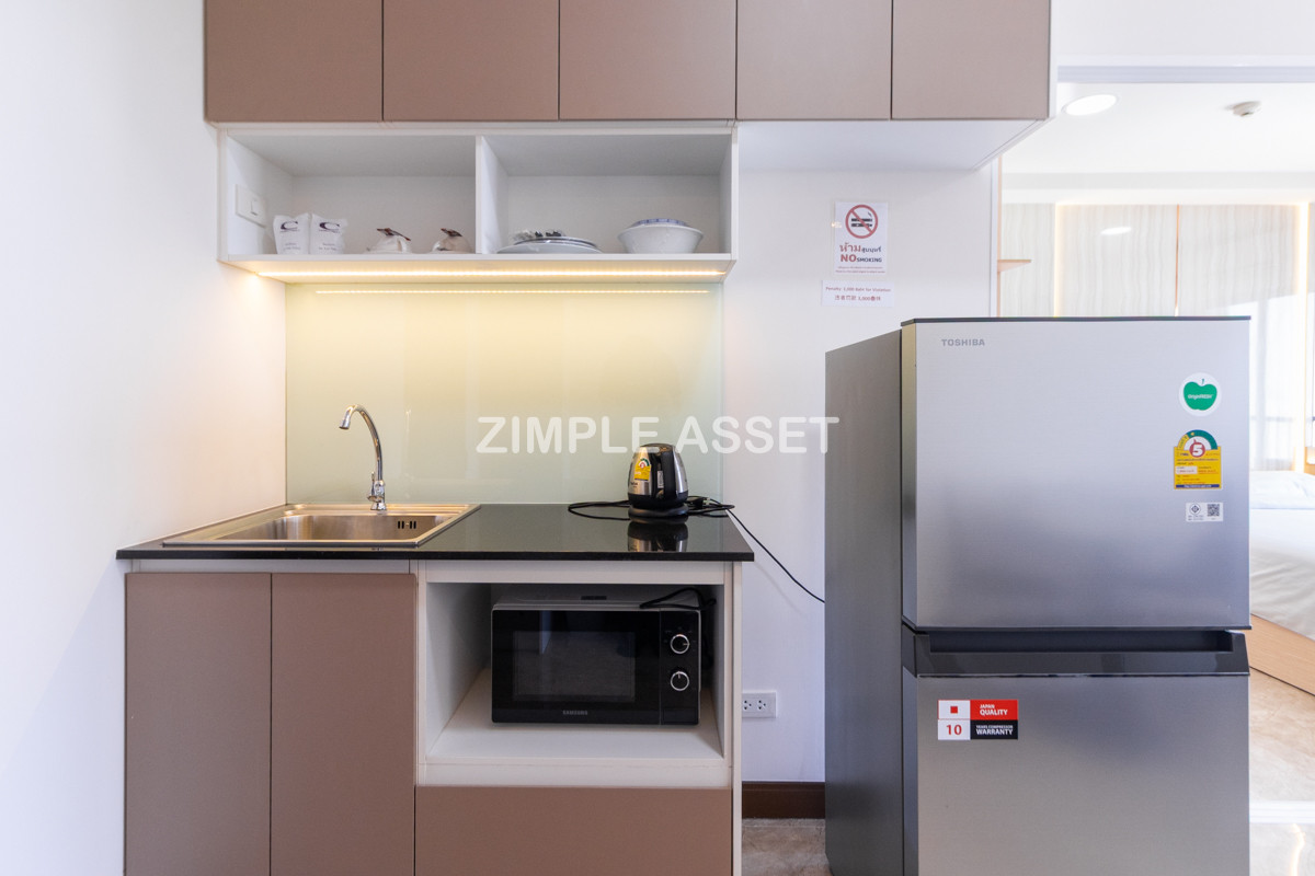 For RentSamut Prakan,Samrong : Line ID: @zimple_asset  Modern room apartment in Bang Phli, fully furnished with electrical appliances and great facilities Clean, secure, and conveniently located near shopping malls, community areas, and Bang Phli Industrial Estate.