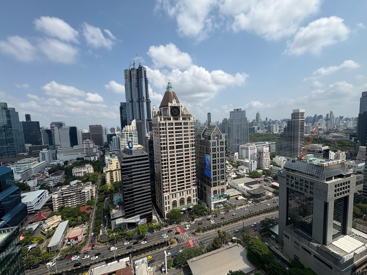 For RentCondoSathorn, Narathiwat : 🔥Rent 3BR 4BR + 1 Maid🔥223sqm🔥Floor33🔥85,000/month🔥Never rent before🔥