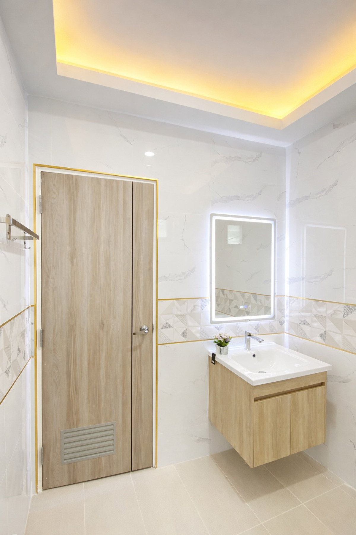 For SaleHousePattaya, Bangsaen, Chonburi : Paradise Hill 2 / 3 Bedrooms (For Sale), Paradise Hill 2 / 3 Bedrooms (FOR SALE) BEWN130