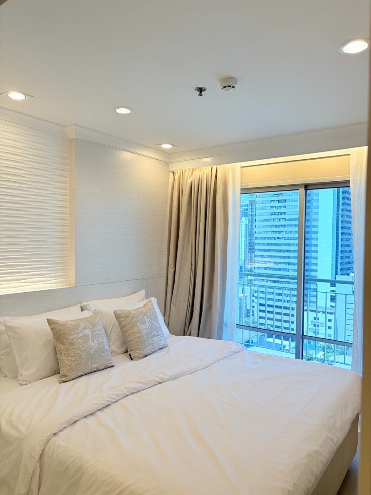 For SaleCondoRama9, Petchburi, RCA : Lumpini Place Rama 9 – For Sale
✨ 1 Bedroom | 37 sqm