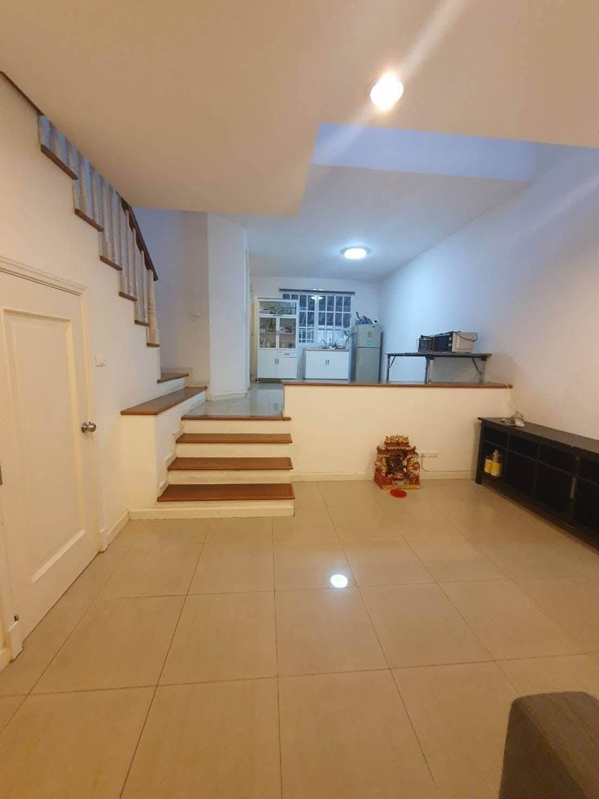 ขายทาวน์โฮมรามคำแหง หัวหมาก : พลัส ซิตี้ พาร์ค พระราม 9 - หัวหมาก / 3 ห้องนอน (ขายพร้อมผู้เช่า), Plus City Park Rama 9 - Huamark / 3 Bedrooms (SALE WITH TENENT) JANE052