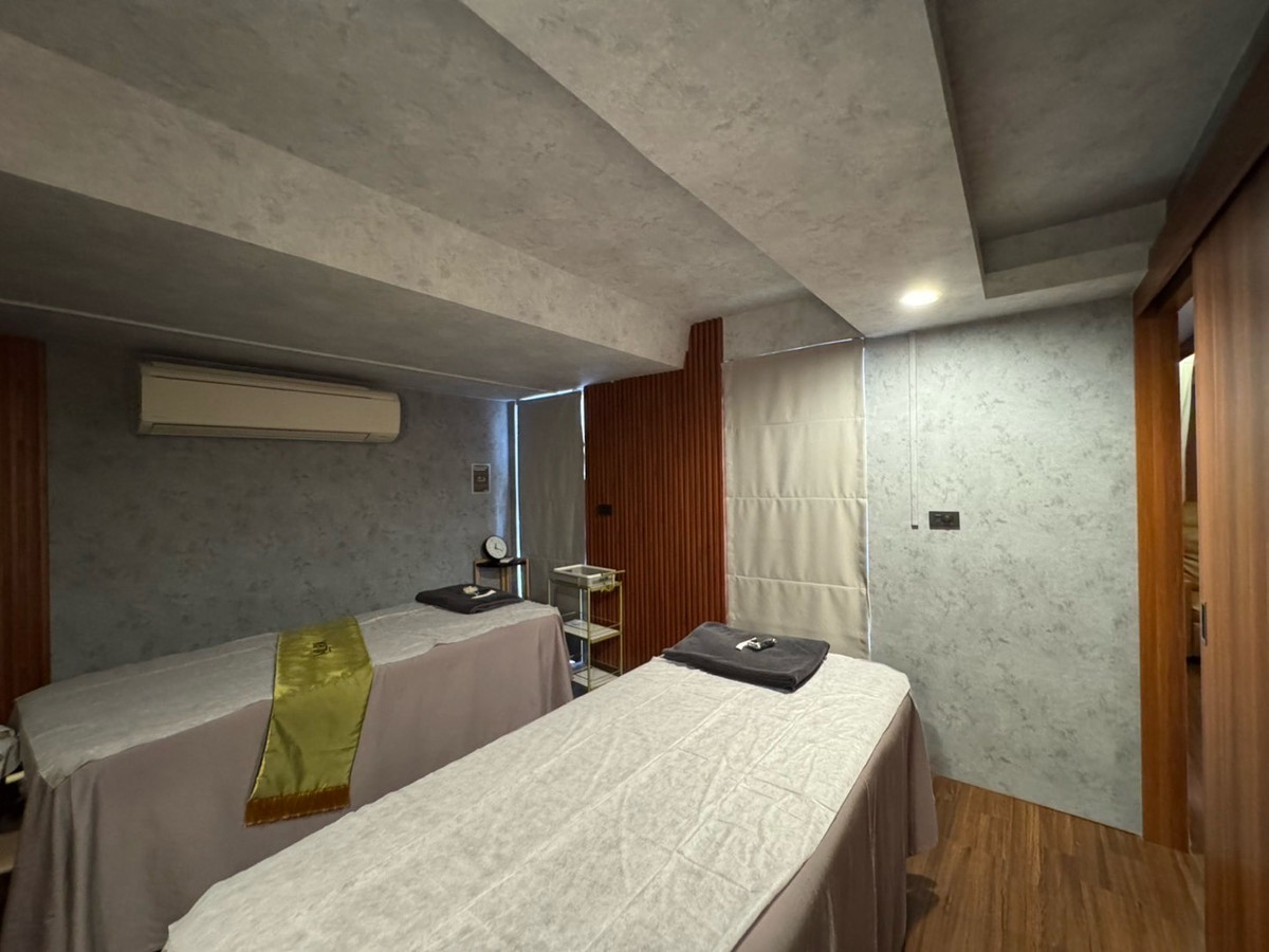 เซ้งร้านค้า/ตลาดนัดสุขุมวิท อโศก ทองหล่อ : เซ้งธุรกิจสปา เอกมัย ตกแต่งไปเยอะมาก เซ้งถูก 1.45 ล้านบาท เหมาะกับคนที่อยู่สายอาชีพสปา ทำธุรกิจเป็น ต่อยอดเป็น มืออาชีพ