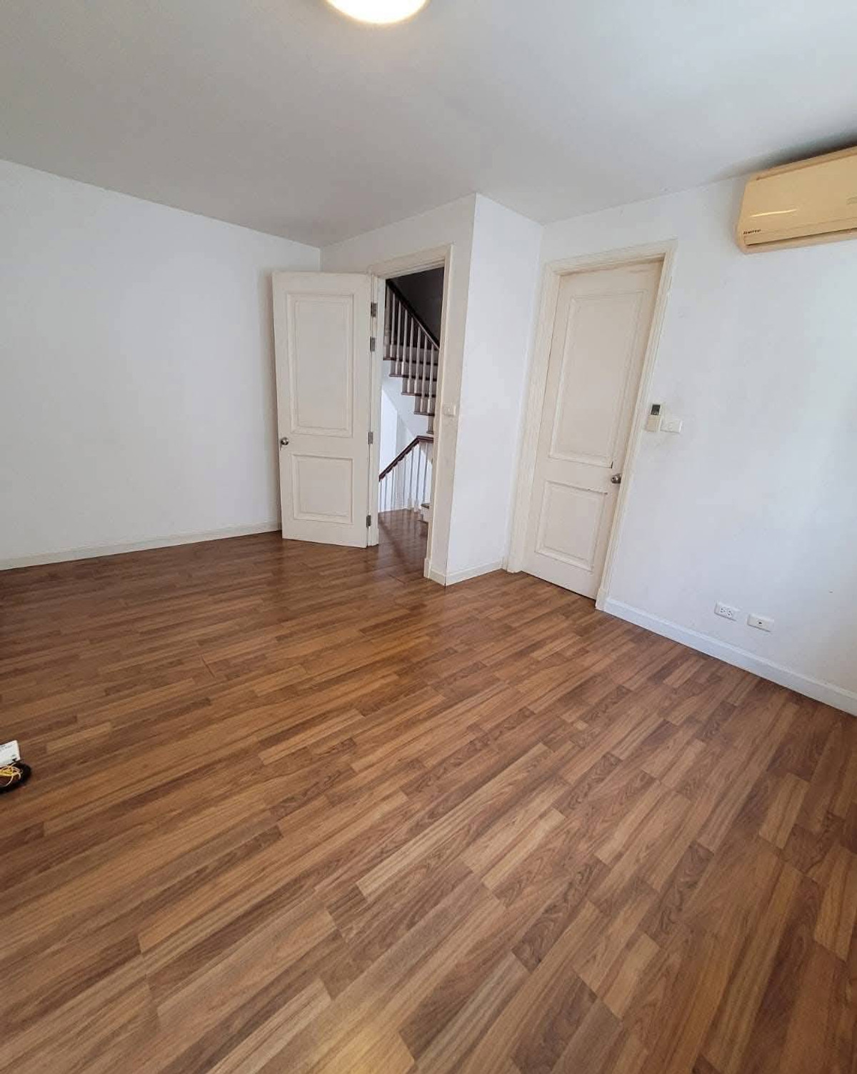 ขายทาวน์โฮมรามคำแหง หัวหมาก : พลัส ซิตี้ พาร์ค พระราม 9 - หัวหมาก / 3 ห้องนอน (ขายพร้อมผู้เช่า), Plus City Park Rama 9 - Huamark / 3 Bedrooms (SALE WITH TENENT) JANE052