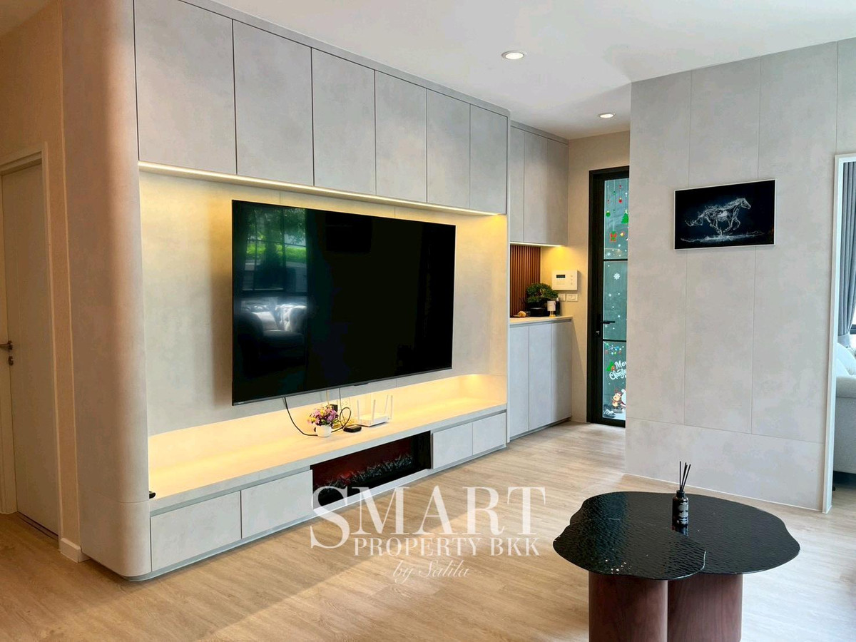 ให้เช่าบ้านปทุมธานี รังสิต ธรรมศาสตร์ : ✨ Luxury House for Rent – Saransiri Rangsit 2  หน้าบ้านไม่ติดใคร บ้านติด    solar cell  ช่วยประหยัดไฟ 
(สราญสิริ รังสิต 2 ใกล้ทางด่วนบางพูน-รังสิต  ใกล้ฟิวเจอร์พาร์ครังสิตรังสิต)
