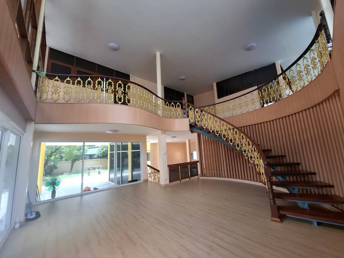 ให้เช่าบ้านลาดพร้าว เซ็นทรัลลาดพร้าว : 🏡 บ้านเดี่ยว 2 ชั้น ย่านลาดพร้าว 15 (ไม่ได้อยู่ในโครงการ)