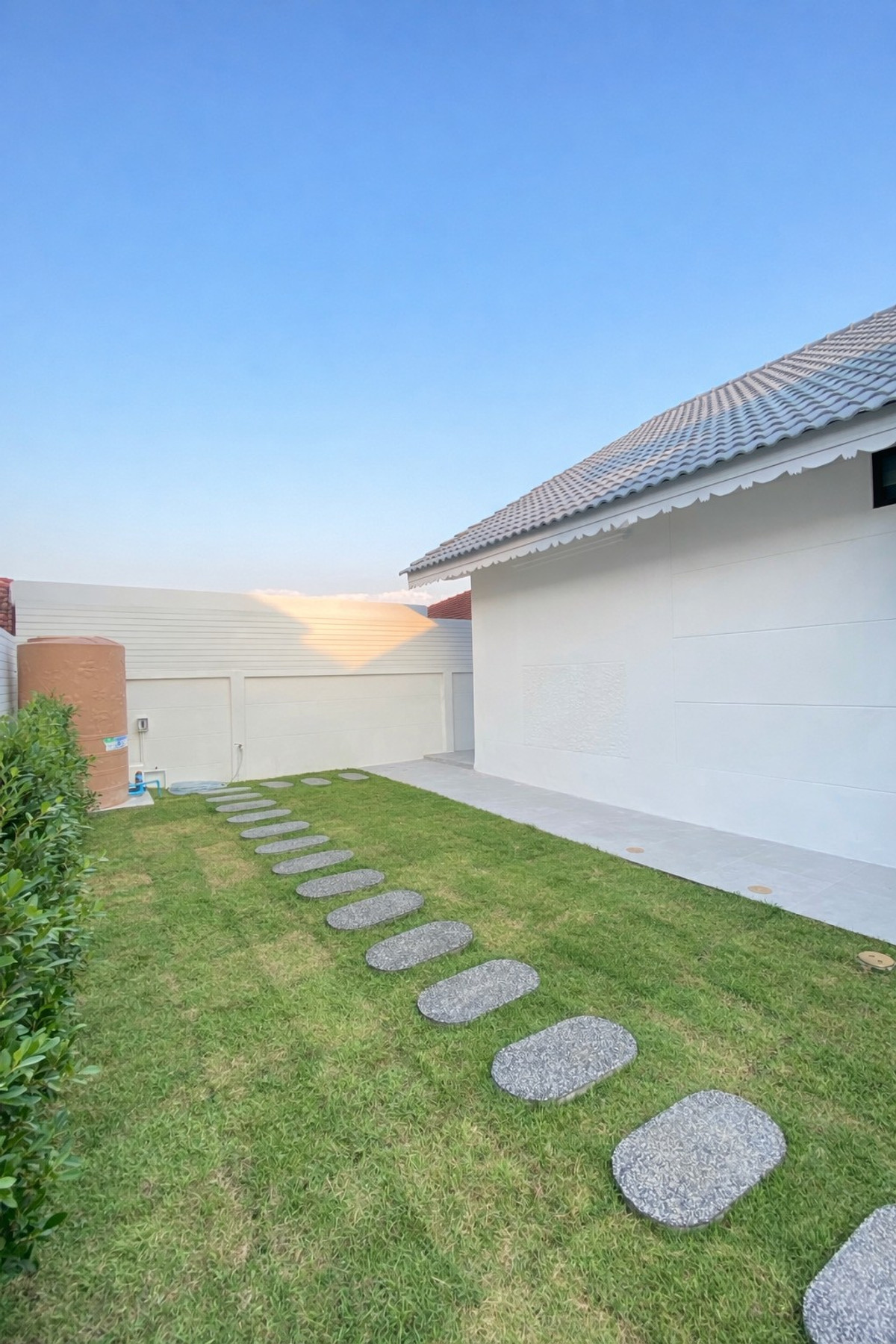 For SaleHousePattaya, Bangsaen, Chonburi : Paradise Hill 2 / 3 Bedrooms (For Sale), Paradise Hill 2 / 3 Bedrooms (FOR SALE) BEWN130