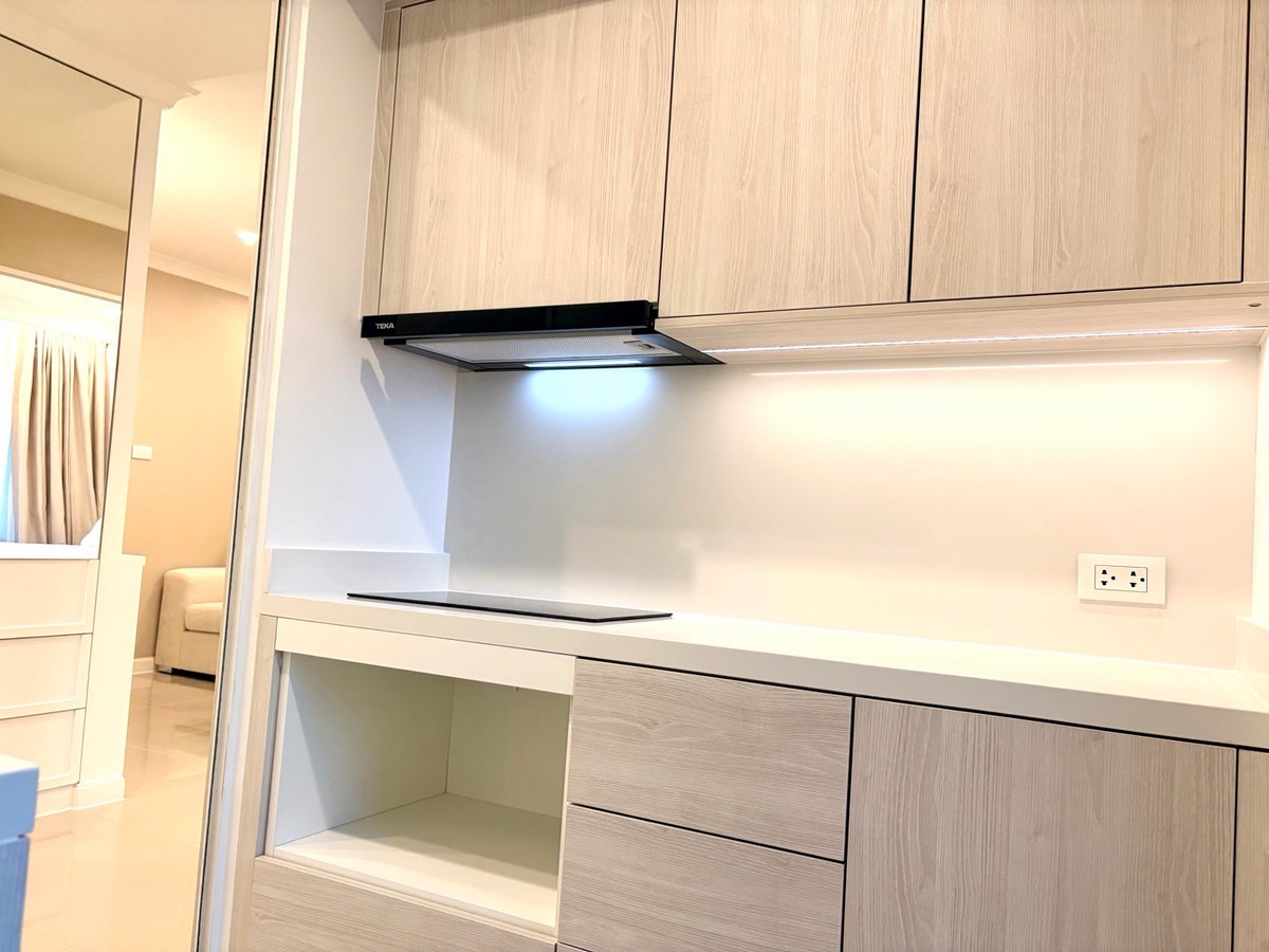 For SaleCondoRama9, Petchburi, RCA : Lumpini Place Rama 9 – For Sale
✨ 1 Bedroom | 37 sqm