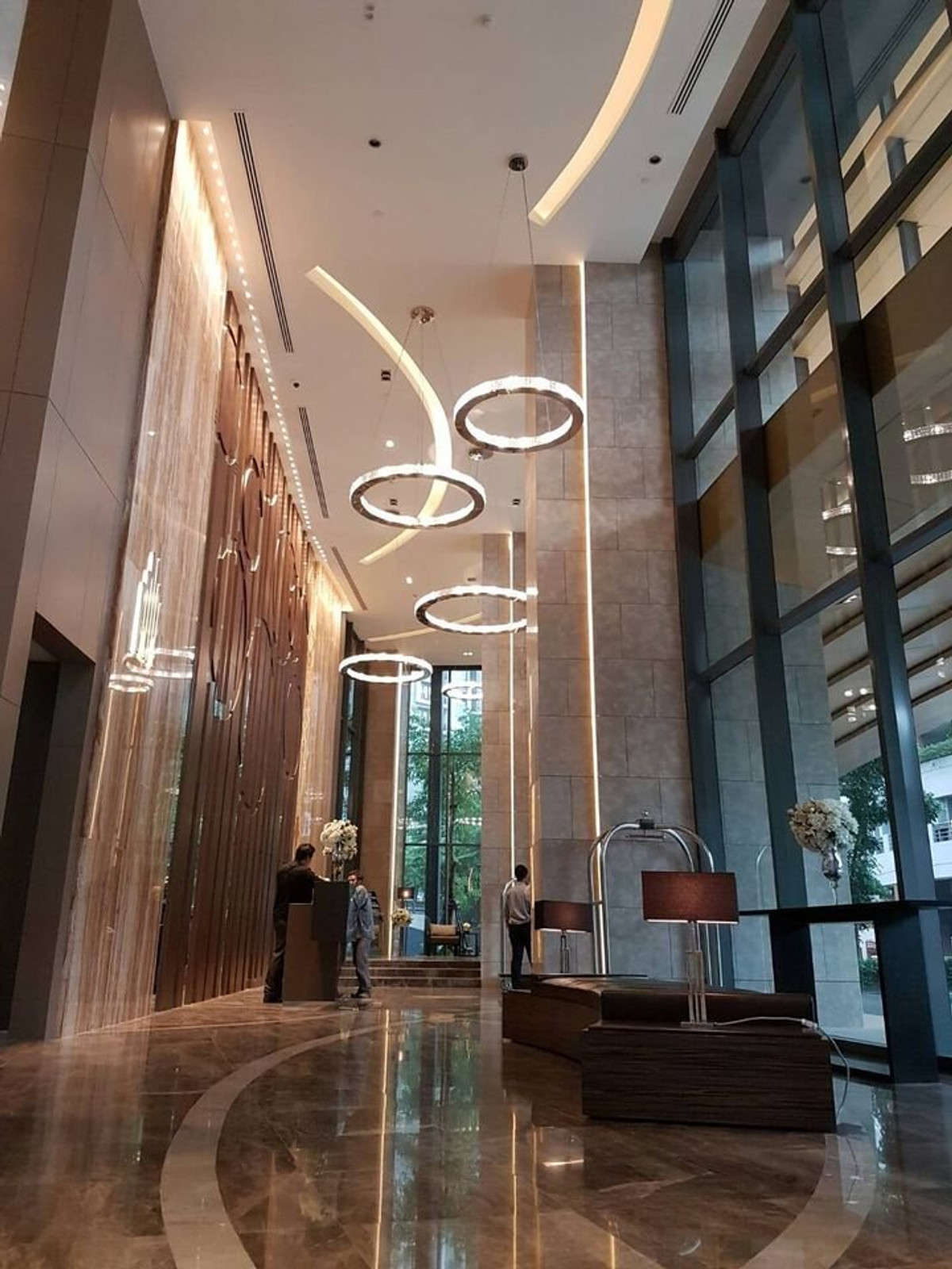 ขายคอนโดสุขุมวิท อโศก ทองหล่อ : Lumpini 24 ชั้นสูง ไม่ร้อน