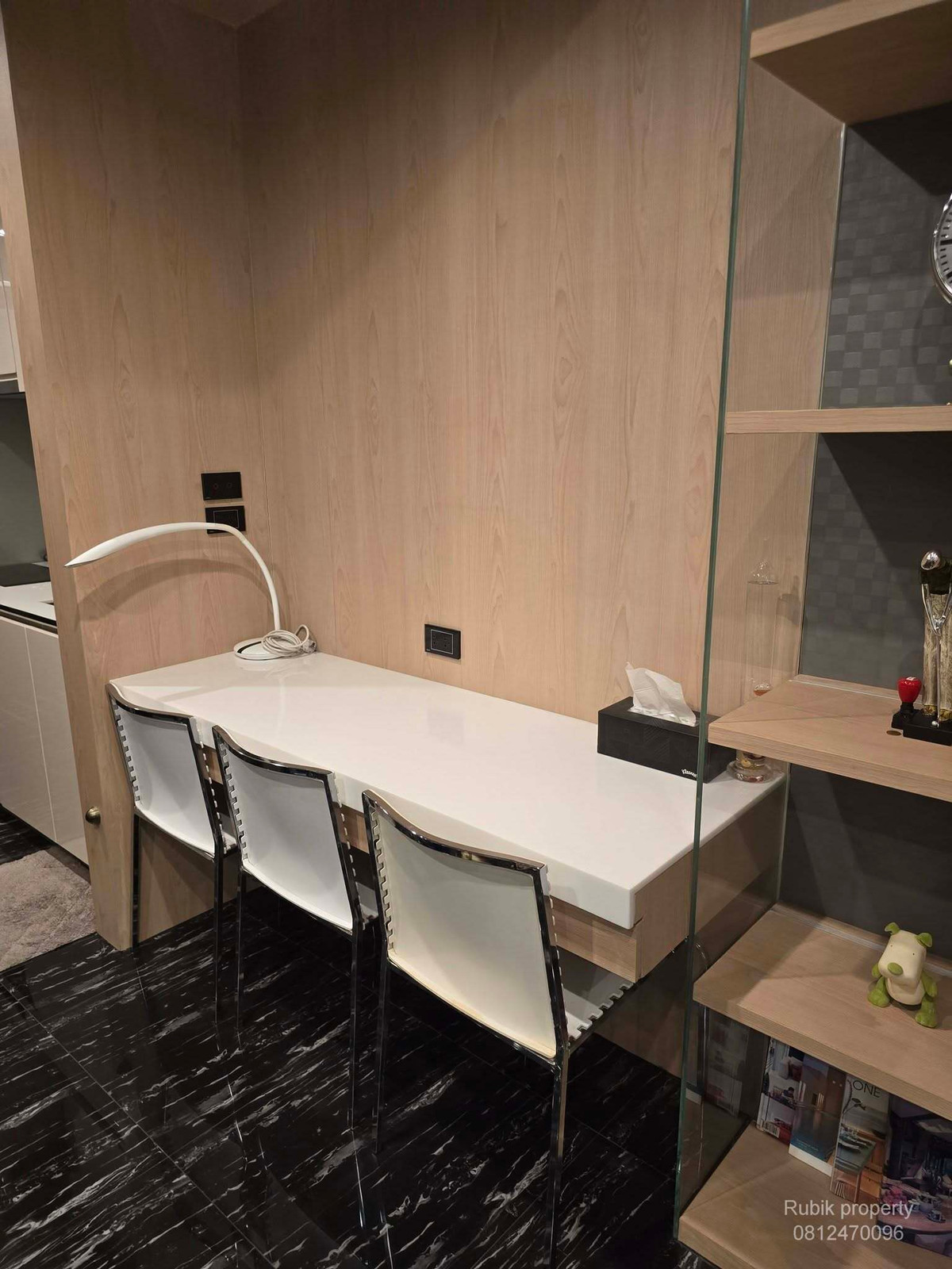 ให้เช่าคอนโดสาทร นราธิวาส : 🏙 **ให้เช่าคอนโด The Bangkok Sathorn** ✨ RB1802 คอนโดหรู **ติด BTS สุรศักดิ์** ทำเล Prime ใจกลางสาทร