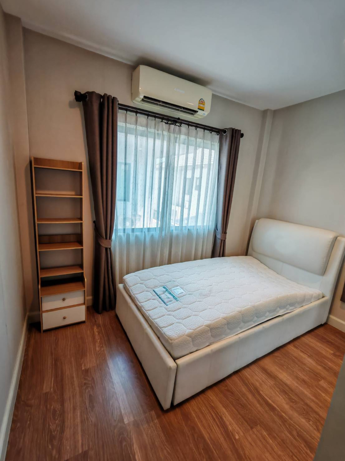 ให้เช่าบ้านนวมินทร์ รามอินทรา : ให้เช่าบ้านเดี่ยว ไลฟ์ บางกอก บูเลอวาร์ด รามอินทรา 65 (53 ตร.ว.) 4 นอน 3 น้ำ แปลงหน้าสวน พร้อมอยู่