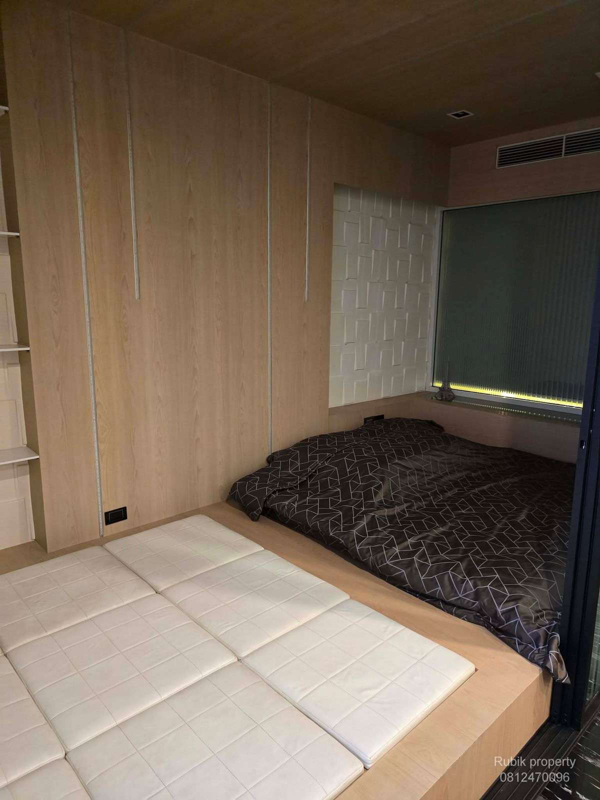 ให้เช่าคอนโดสาทร นราธิวาส : 🏙 **ให้เช่าคอนโด The Bangkok Sathorn** ✨ RB1802 คอนโดหรู **ติด BTS สุรศักดิ์** ทำเล Prime ใจกลางสาทร