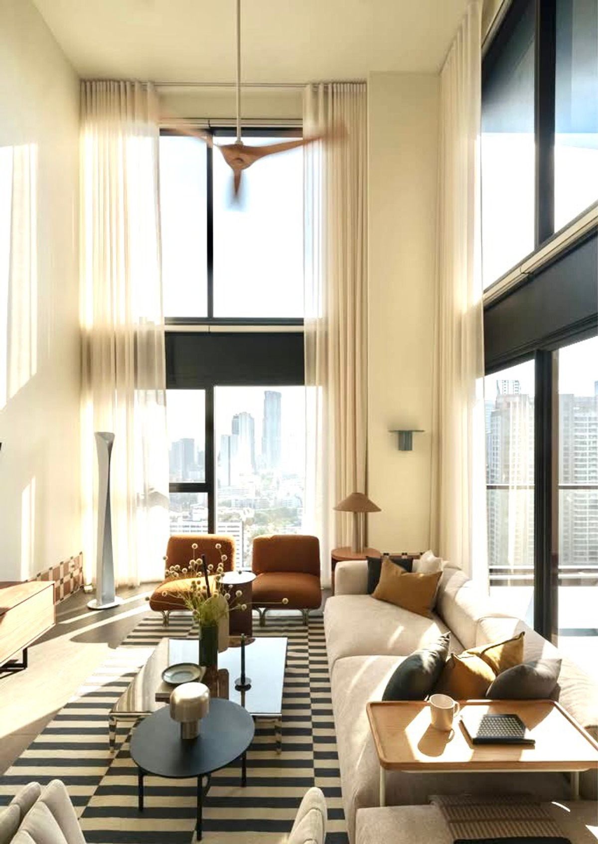 For RentCondoSilom, Saladaeng, Bangrak : Condo for rent, The Lofts Silom, 2 bedrooms, 122 sq m, new room, just finished decorating by Designer.