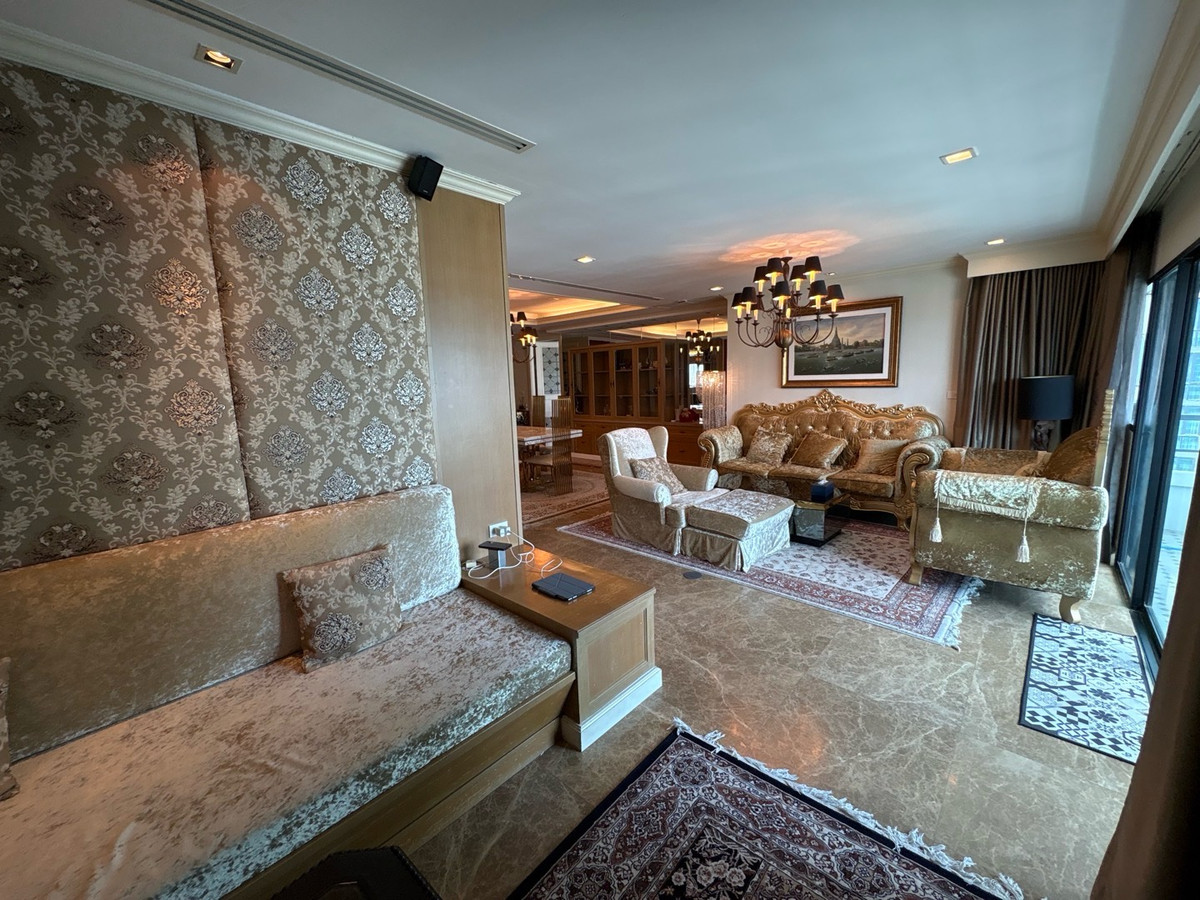 For RentCondoSathorn, Narathiwat : 🔥Rent 3BR 4BR + 1 Maid🔥223sqm🔥Floor33🔥85,000/month🔥Never rent before🔥