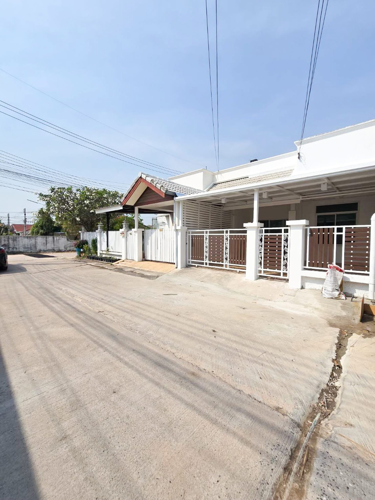 For SaleTownhomePattaya, Bangsaen, Chonburi : Ekthan Village / 2 Bedrooms (FOR SALE), Ekthan Village / 2 Bedrooms (FOR SALE) BEWN125