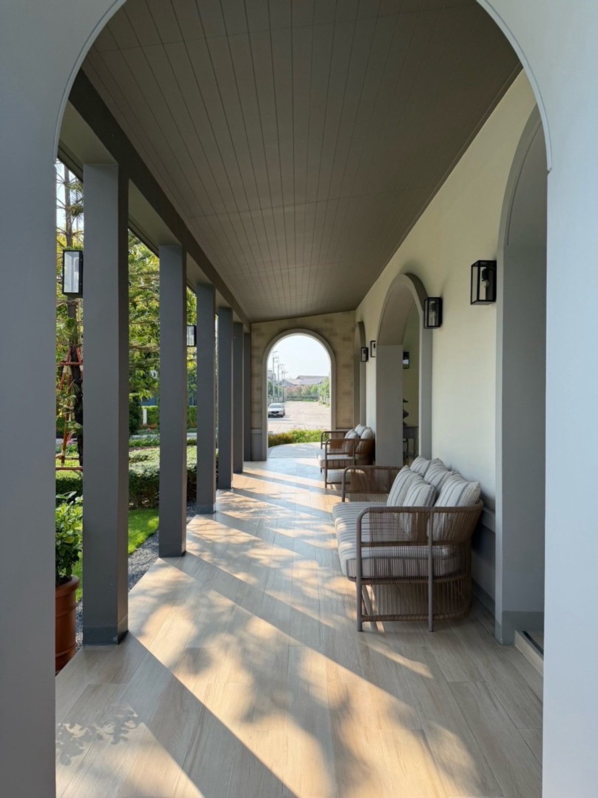 ให้เช่าบ้านปทุมธานี รังสิต ธรรมศาสตร์ : ✨ Luxury House for Rent – Saransiri Rangsit 2  หน้าบ้านไม่ติดใคร บ้านติด    solar cell  ช่วยประหยัดไฟ 
(สราญสิริ รังสิต 2 ใกล้ทางด่วนบางพูน-รังสิต  ใกล้ฟิวเจอร์พาร์ครังสิตรังสิต)