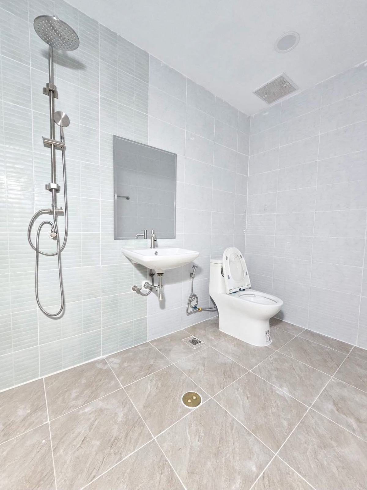 For SaleTownhomePattaya, Bangsaen, Chonburi : Ekthan Village / 2 Bedrooms (FOR SALE), Ekthan Village / 2 Bedrooms (FOR SALE) BEWN125