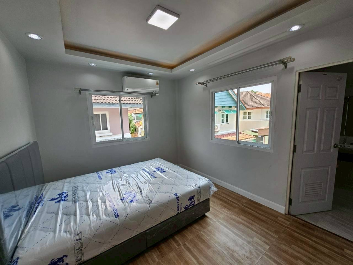 ให้เช่าบ้านนวมินทร์ รามอินทรา : ให้เช่าบ้านเดี่ยว เรสซิเด้นซ์พาร์ค ชวนชื่นซิตี้  4 ห้องนอน 4 ห้องน้ำ จอดรถ 2 คัน 