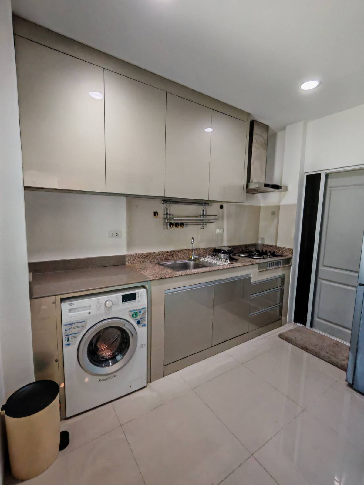 ให้เช่าบ้านนวมินทร์ รามอินทรา : ให้เช่าบ้านเดี่ยว ไลฟ์ บางกอก บูเลอวาร์ด รามอินทรา 65 (53 ตร.ว.) 4 นอน 3 น้ำ แปลงหน้าสวน พร้อมอยู่