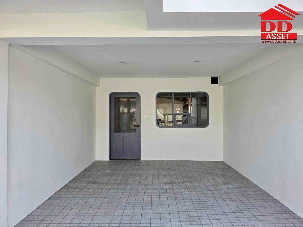 ทาวน์โฮมโชคชัย4 ลาดพร้าว71 : ขาย / ให้เช่า ทาวน์เฮาส์ 2 ชั้น โชคชัย 4 ซอย 55 รีโนเวทใหม่ เฟอร์นิเจอร์ครบ พร้อมอยู่ รหัสทรัพย์ : T8238