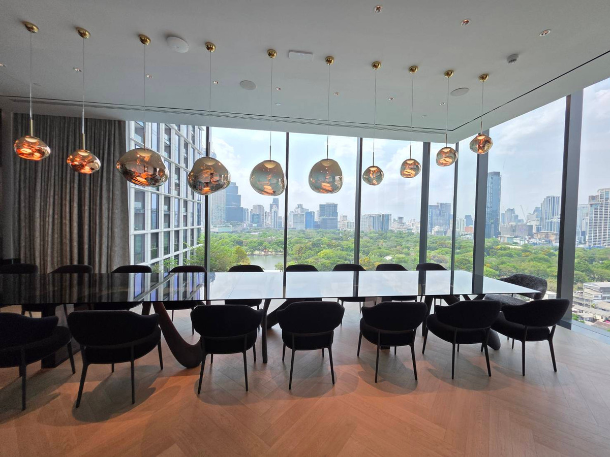 For SaleCondoWitthayu, Chidlom, Langsuan, Ploenchit : EI8HTEEN SEVEN: 3bed 3bath 173sqm. 72,000,000 Corner full lumpini view Am: 0656199198