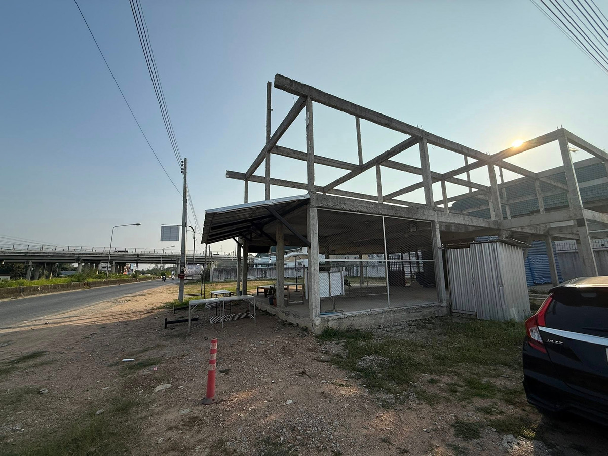 ขายที่ดินพัทยา บางแสน ชลบุรี สัตหีบ : โอกาสทอง! หน้ากว้าง ติดถนนเลียบรถไฟ ใกล้มอเตอร์เวย์ 🔥 ที่ดิน 257 ตร.วา ติดถนนเลียบทางรถไฟ พัทยาเหนือ / (ขาย), Land 257 sq.wah next to the railway side road North Pattaya / (FOR SALE) BEWN124