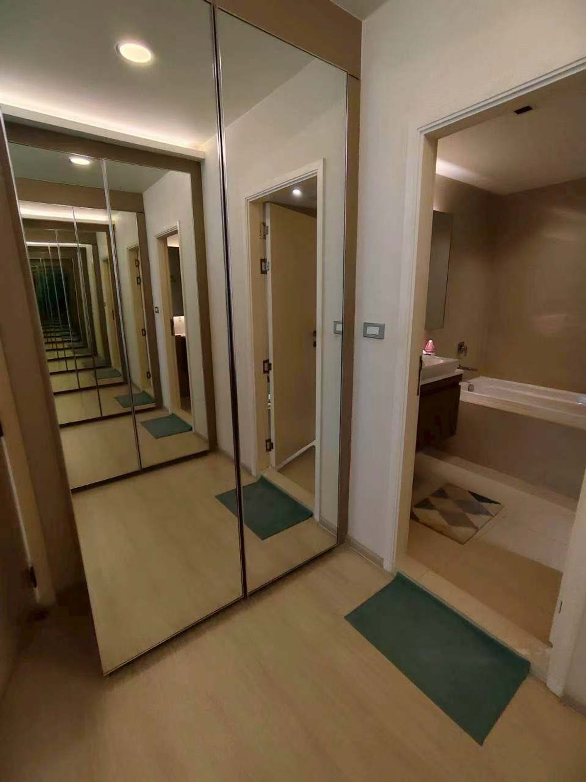 For RentCondoSukhumvit, Asoke, Thonglor : VTARA SUKHUMVIT 36  58 sq.m  2 Bedrooms  condo rent 30000thb