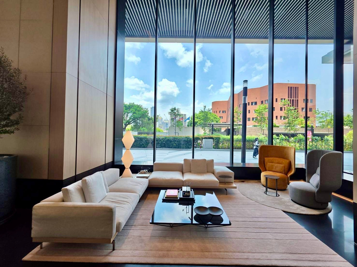 For SaleCondoWitthayu, Chidlom, Langsuan, Ploenchit : EI8HTEEN SEVEN: 3bed 3bath 173sqm. 72,000,000 Corner full lumpini view Am: 0656199198