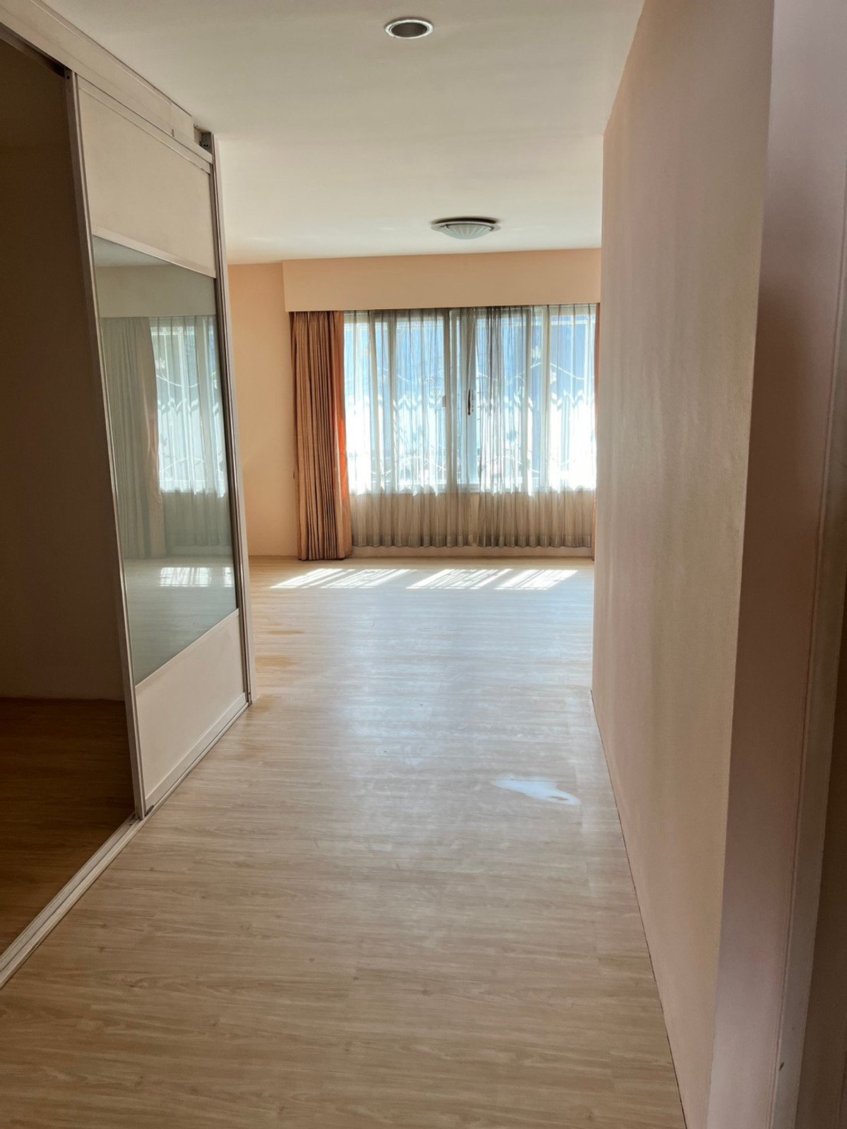 ให้เช่าทาวน์โฮมรัชดา ห้วยขวาง : บ้านกลางเมือง เหม่งจ๋าย รัชดา 2 / 3 ห้องนอน (เช่า), Baan Klang Muang Mengjai Ratchada 2 / 3 Bedrooms (FOR RENT) JANE040